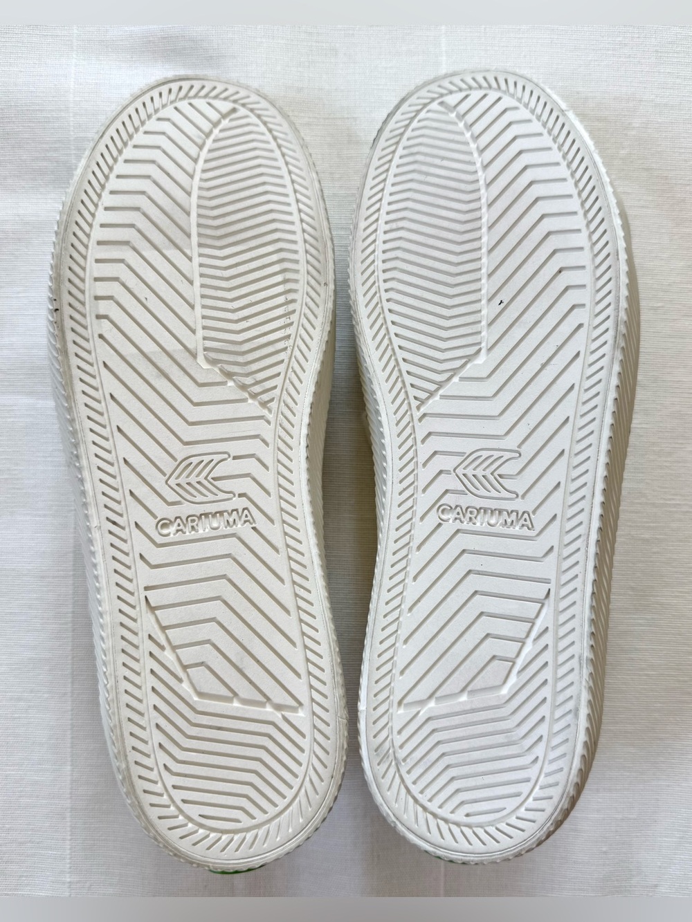 Cariuma OCA Low Off-White Canvas Sneakers | Sustainable Organic Cotton Shoes - Picture 10 of 11